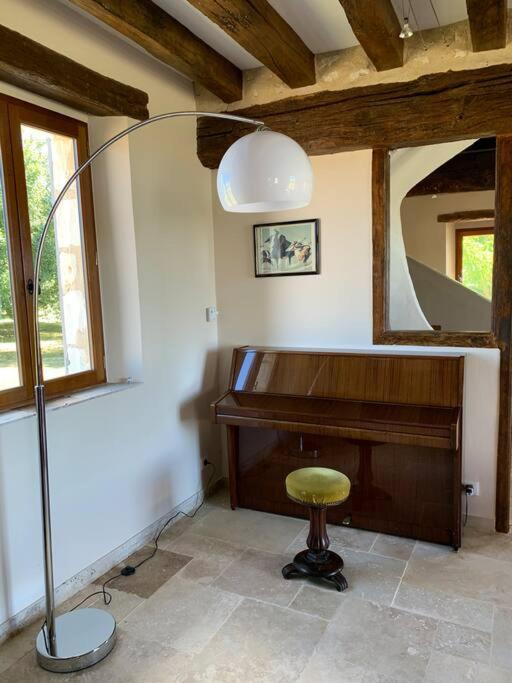 Maison De Charme En Pleine Nature Saint-Germain-des-Grois Экстерьер фото